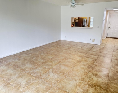 1200 Sw 124th Terrace - Photo Thumbnail 15