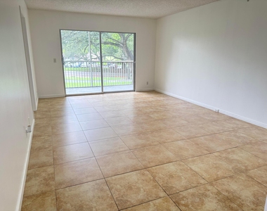 1200 Sw 124th Terrace - Photo Thumbnail 6
