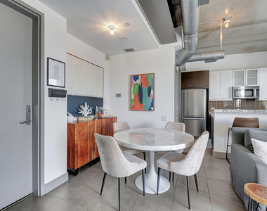 111 Se 2nd Street - Photo Thumbnail 4