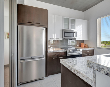 111 Se 2nd Street - Photo Thumbnail 15