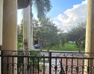 8216 Nw 105th Lane - Photo Thumbnail 17