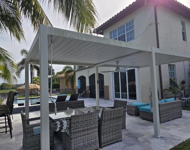 8216 Nw 105th Lane - Photo Thumbnail 3