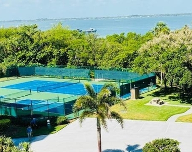 801 S Ocean Drive - Photo Thumbnail 32