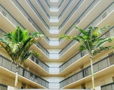 801 S Ocean Drive - Photo Thumbnail 3