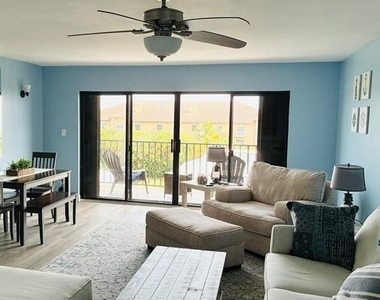 801 S Ocean Drive - Photo Thumbnail 8