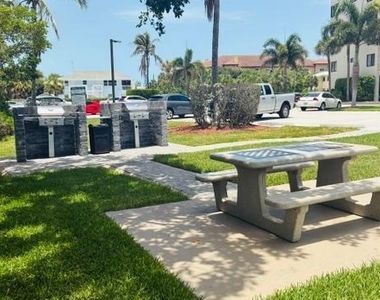 801 S Ocean Drive - Photo Thumbnail 26