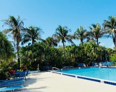 801 S Ocean Drive - Photo Thumbnail 30