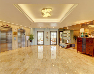 801 S Ocean Drive - Photo Thumbnail 4