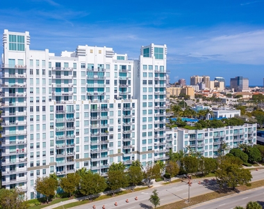 300 S Australian Avenue - Photo Thumbnail 26