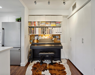 306 Ne 1st Avenue - Photo Thumbnail 8