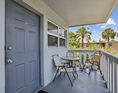 306 Ne 1st Avenue - Photo Thumbnail 20