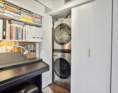 306 Ne 1st Avenue - Photo Thumbnail 9