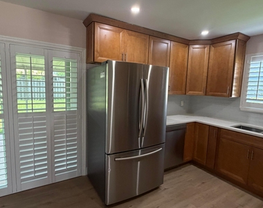 4733 Bison Street - Photo Thumbnail 14