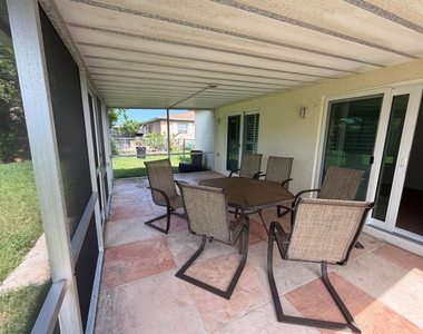 4733 Bison Street - Photo Thumbnail 12