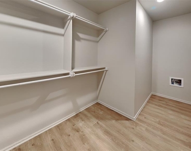 12700 Elba Drive - Photo Thumbnail 9