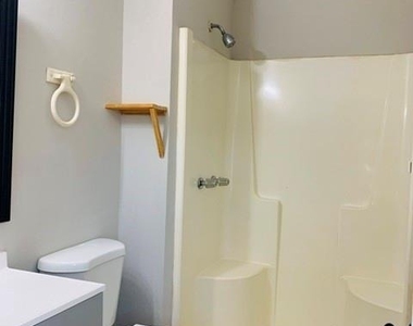 2601 Dion Avenue - Photo Thumbnail 6