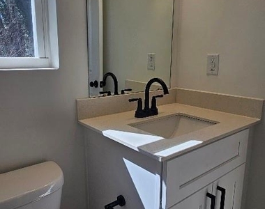 382 W Moore Avenue - Photo Thumbnail 19