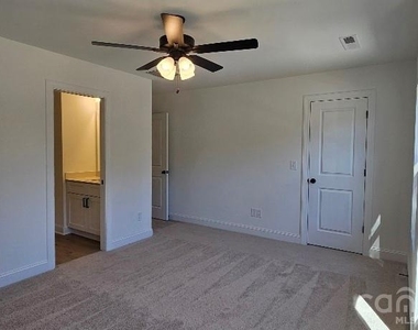382 W Moore Avenue - Photo Thumbnail 11
