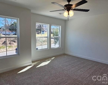 382 W Moore Avenue - Photo Thumbnail 10
