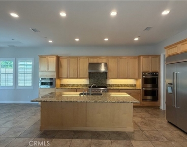 61 Dunmore - Photo Thumbnail 5