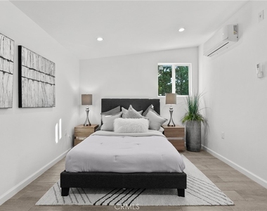 5810 Ranchito Avenue - Photo Thumbnail 29