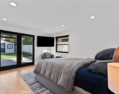 5810 Ranchito Avenue - Photo Thumbnail 20
