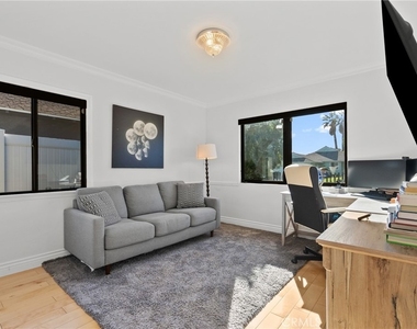 5810 Ranchito Avenue - Photo Thumbnail 18