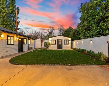 5810 Ranchito Avenue - Photo Thumbnail 7