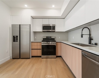 7510 Sepulveda Boulevard - Photo Thumbnail 7