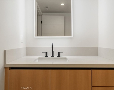 7510 Sepulveda Boulevard - Photo Thumbnail 14