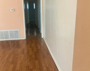 145 E Quincy - Photo Thumbnail 4