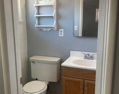 145 E Quincy - Photo Thumbnail 12