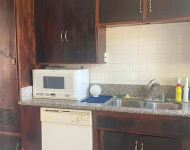 145 E Quincy - Photo Thumbnail 10