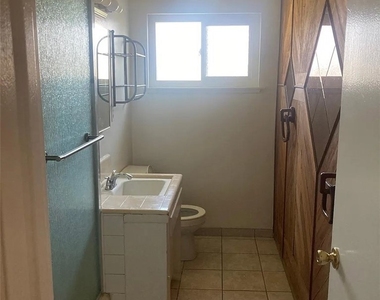 145 E Quincy - Photo Thumbnail 7