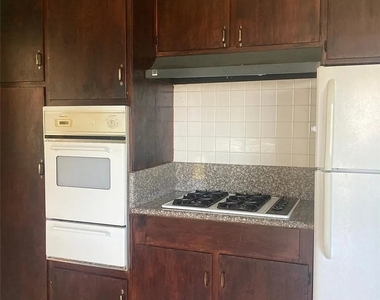 145 E Quincy - Photo Thumbnail 11