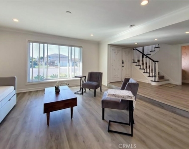 18684 Santa Ramona - Photo Thumbnail 1