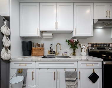 8966 A Gunn Avenue - Photo Thumbnail 5