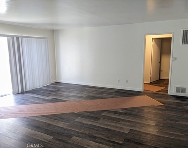 11948 Darlington Avenue - Photo Thumbnail 1