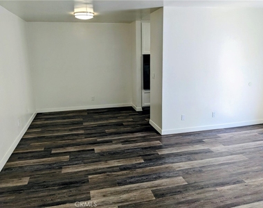 11948 Darlington Avenue - Photo Thumbnail 2