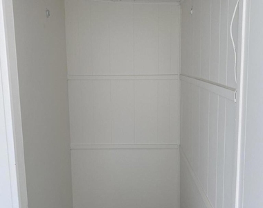 1523 N Grand Oaks Avenue - Photo Thumbnail 13