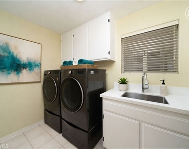 24411 Rue De Monet - Photo Thumbnail 19