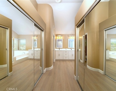 24411 Rue De Monet - Photo Thumbnail 11