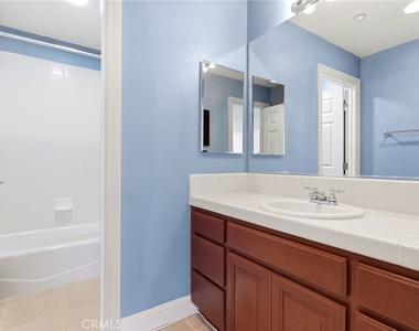 309 Whitcliff Court - Photo Thumbnail 22