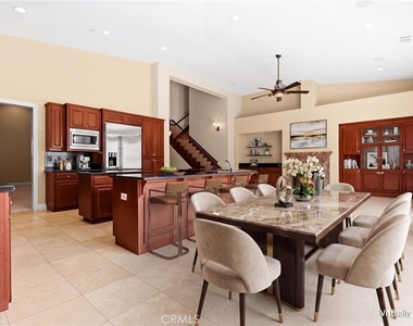309 Whitcliff Court - Photo Thumbnail 34