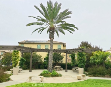 1813 Mesquite Way - Photo Thumbnail 46