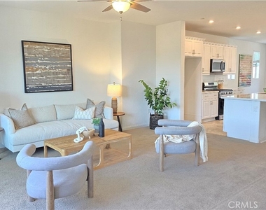 1813 Mesquite Way - Photo Thumbnail 19