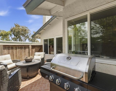 2033 Shadytree Lane - Photo Thumbnail 15