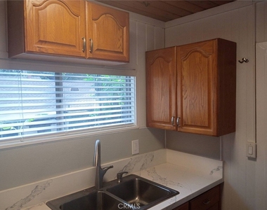 538 Brookside Lane - Photo Thumbnail 16