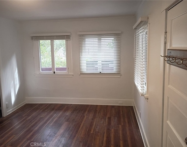 538 Brookside Lane - Photo Thumbnail 12