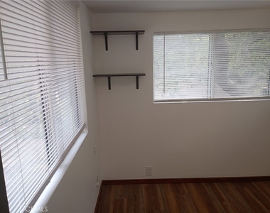 538 Brookside Lane - Photo Thumbnail 32